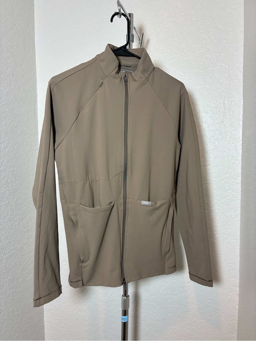 Figs Technical Collection Lightweight Zip Jacket in Taupe Women’s XS